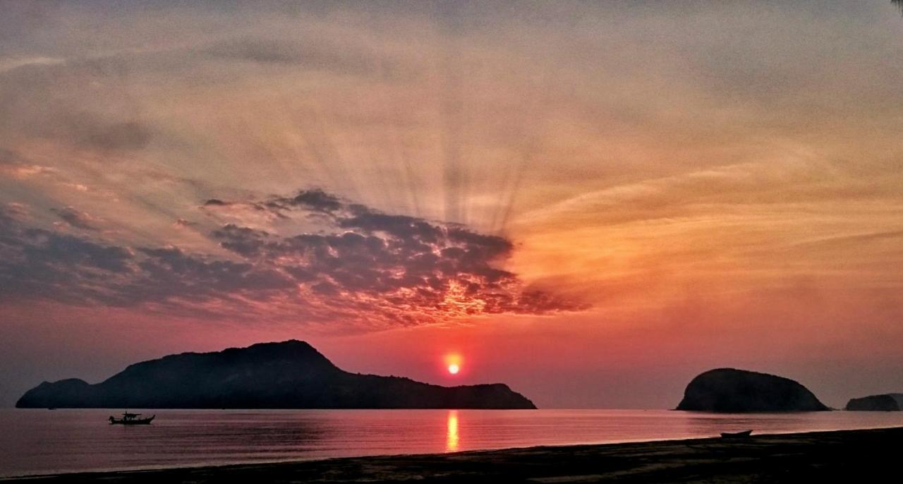 Namaste Resort Sam Roi Yot Exteriör bild